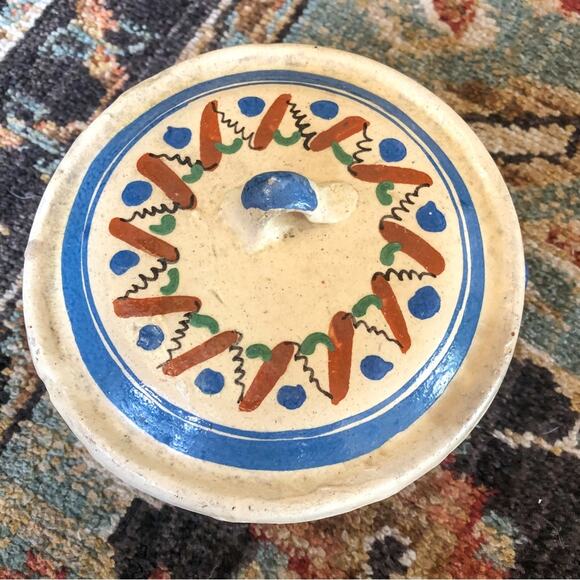 Vintage Tlaquepaque Mexican Pottery Small Pot with Lid Hand Painted - Picture 2 of 4